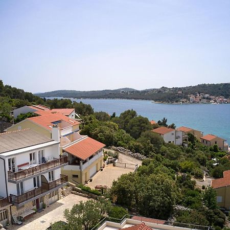 Apartments And Rooms By The Sea Tisno, Murter - 5128 Ngoại thất bức ảnh