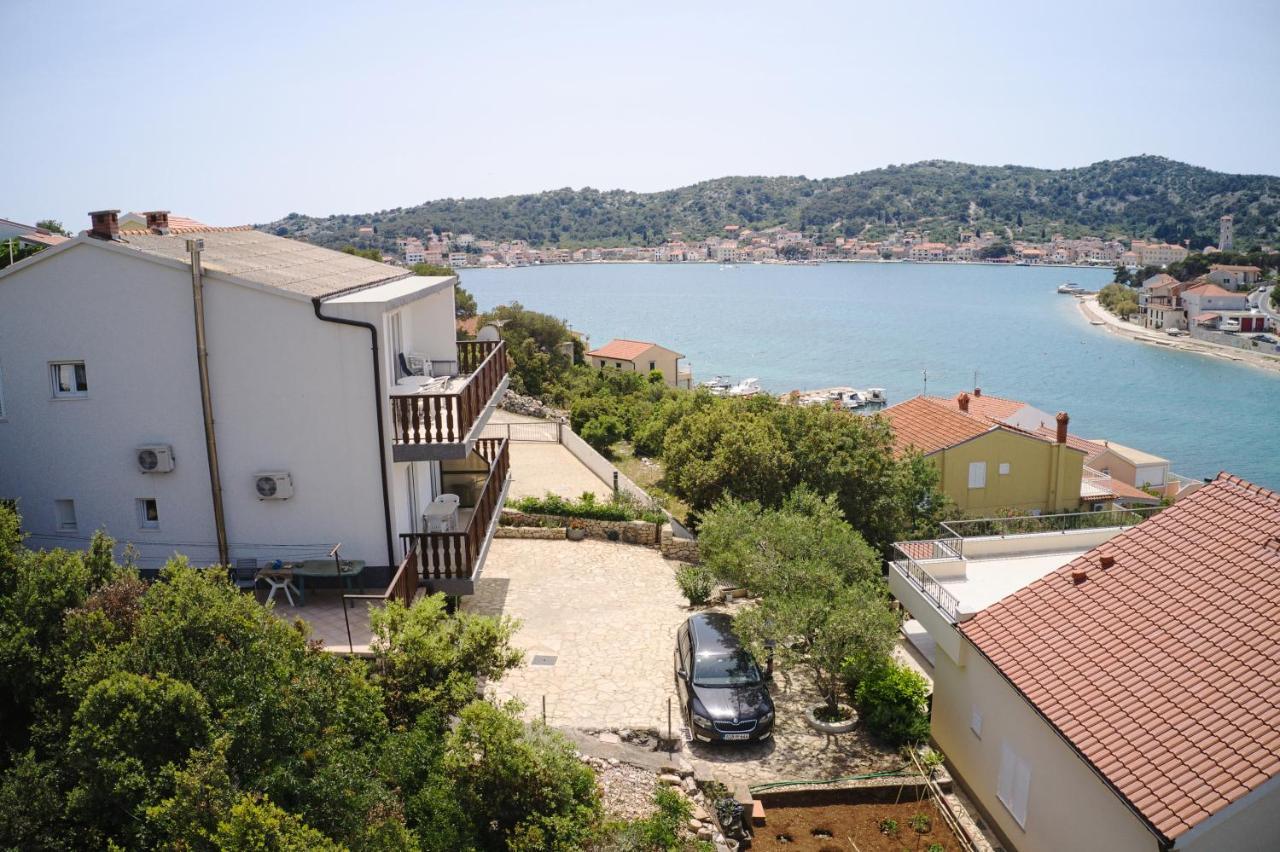 Apartments And Rooms By The Sea Tisno, Murter - 5128 Ngoại thất bức ảnh