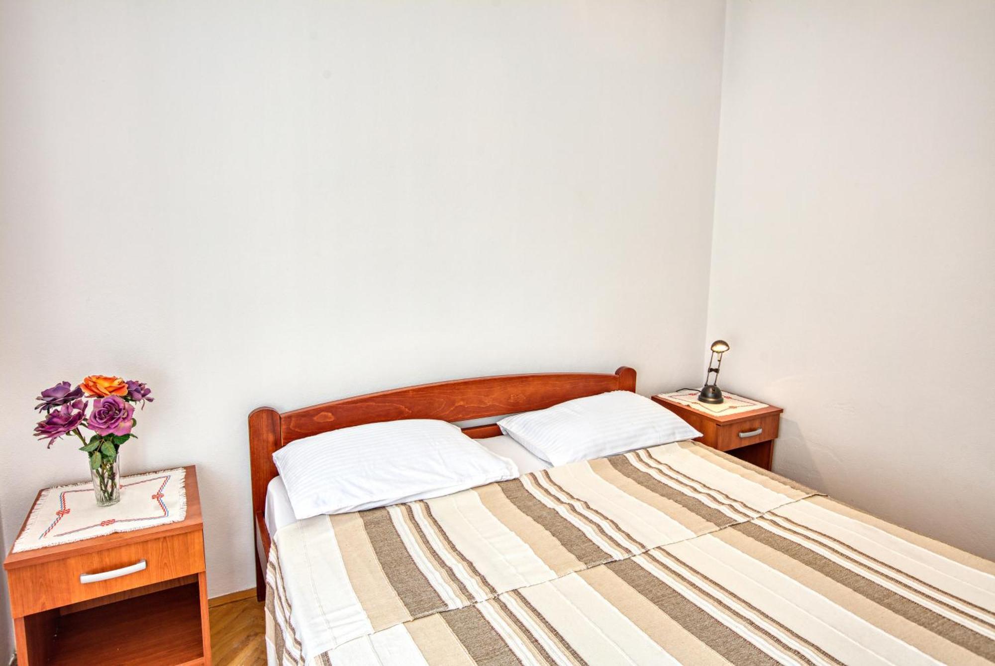 Apartments And Rooms By The Sea Tisno, Murter - 5128 Phòng bức ảnh