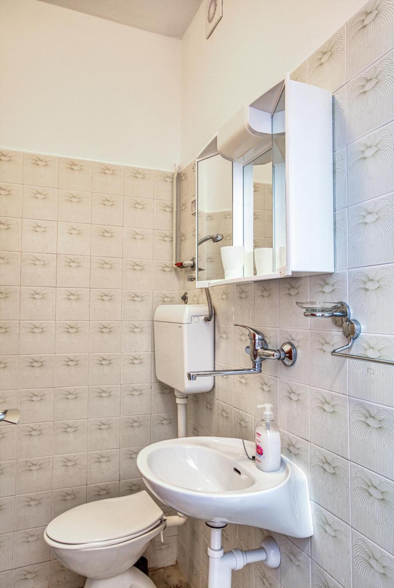 Apartments And Rooms By The Sea Tisno, Murter - 5128 Phòng bức ảnh
