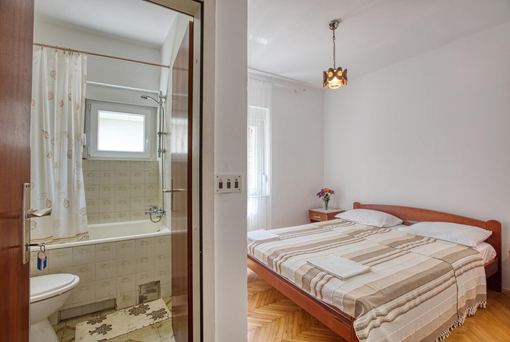 Apartments And Rooms By The Sea Tisno, Murter - 5128 Phòng bức ảnh